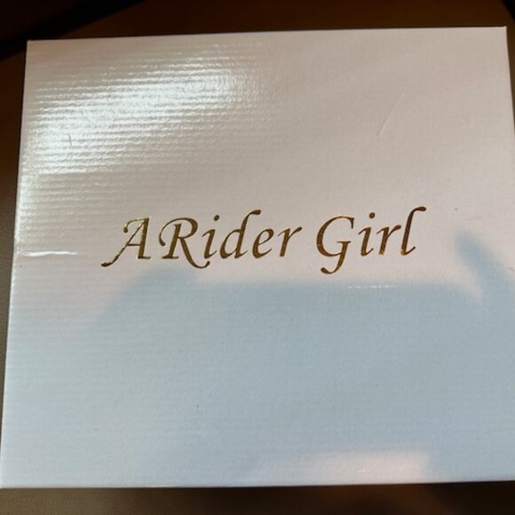 A RIDER GIRL DUSTY PINK SUEDE ANKLE BOOTS WITH EMBROIDERED FRONT DESIGN.  SZ 7 - Picture 8 of 8